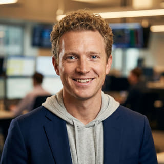 Ryan Brooks, identificado como Analista Principal de Trading na Provendeza, em imagem de perfil