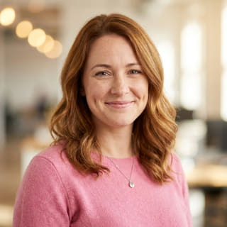 Emily Watson, identificada como Responsável pelo Apoio ao Cliente em Provendeza, em imagem de perfil